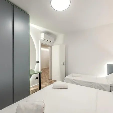Modern Beachside 100mbs 公寓 Durrës